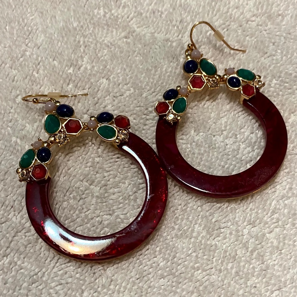 Dark red open circle dangle earrings w/gold, green, white, red, & black gems